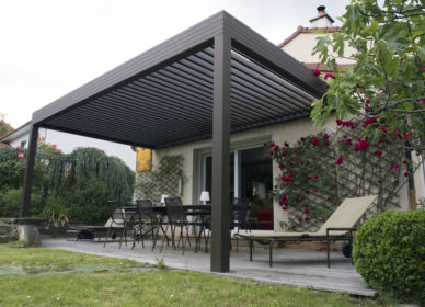 Terrasse en bois et pergola bioclimatique