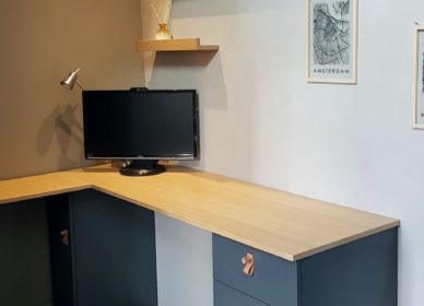 Bureau sous escalier